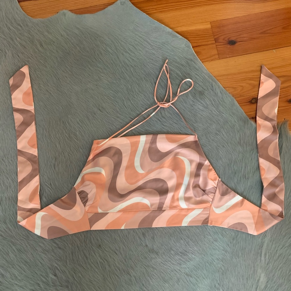 NEVER WORN Princess Polly Top